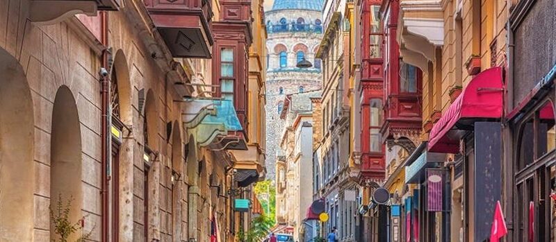 Beyoğlu'nun Karanlık Köşelerindeki Şehir Masalları